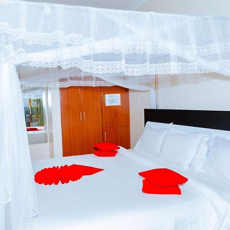 Five To Five Hotel Kigali Exterior foto