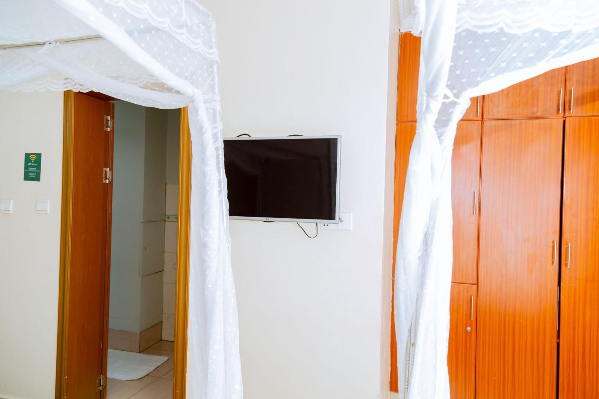 Five To Five Hotel Kigali Exterior foto