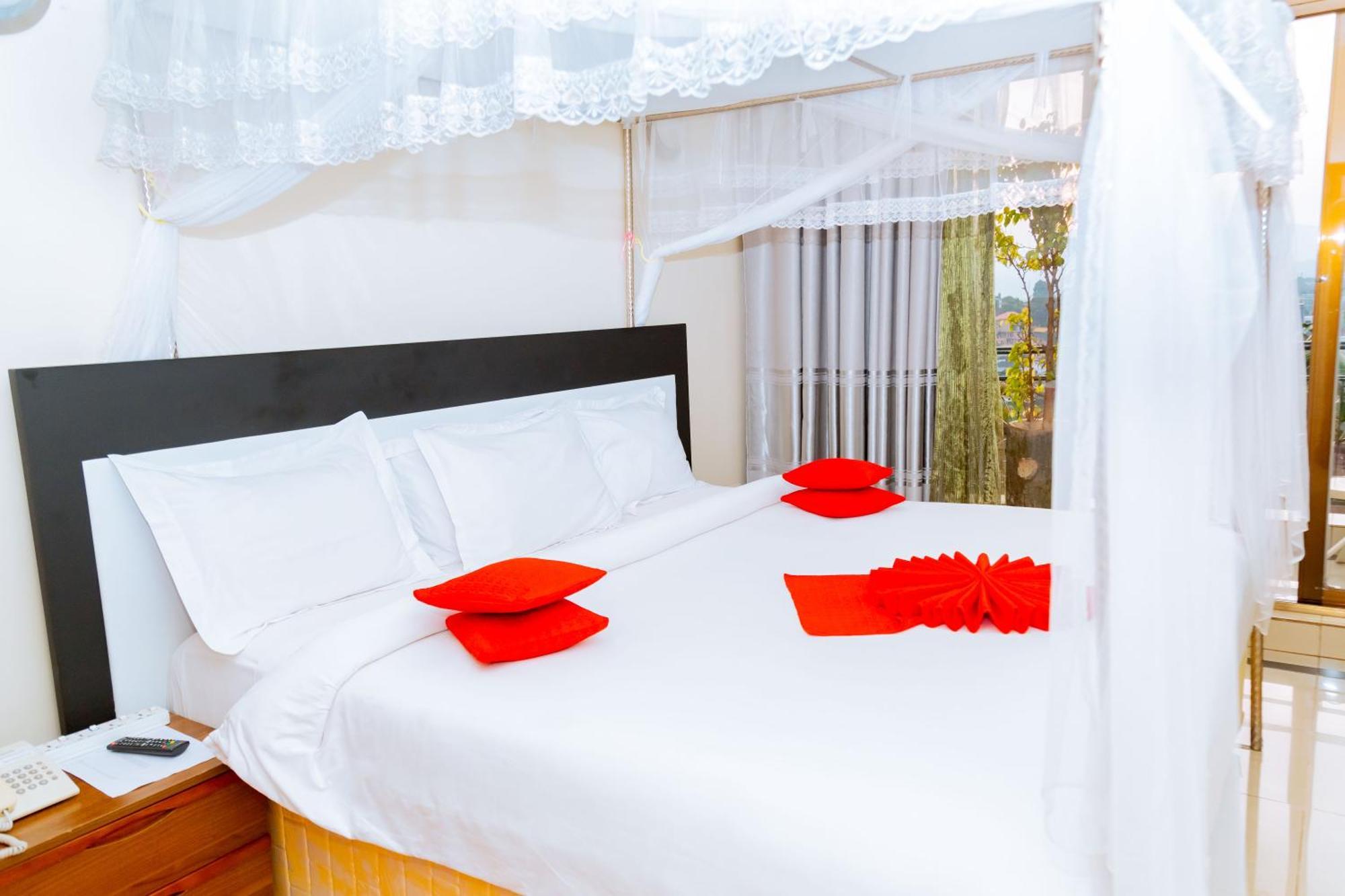 Five To Five Hotel Kigali Exterior foto