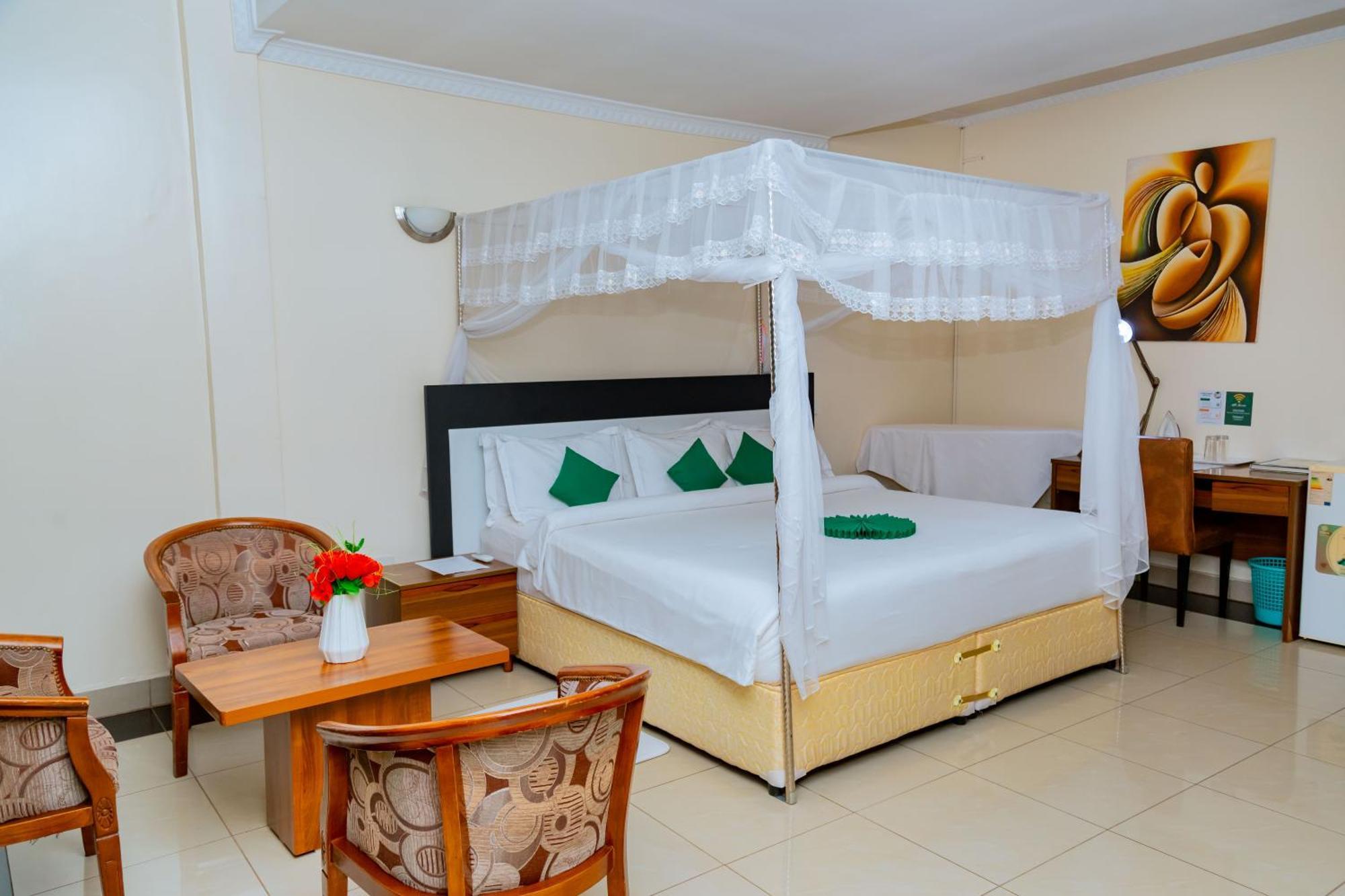 Five To Five Hotel Kigali Exterior foto