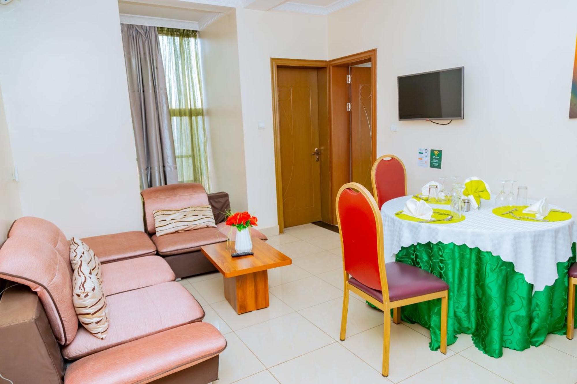 Five To Five Hotel Kigali Exterior foto