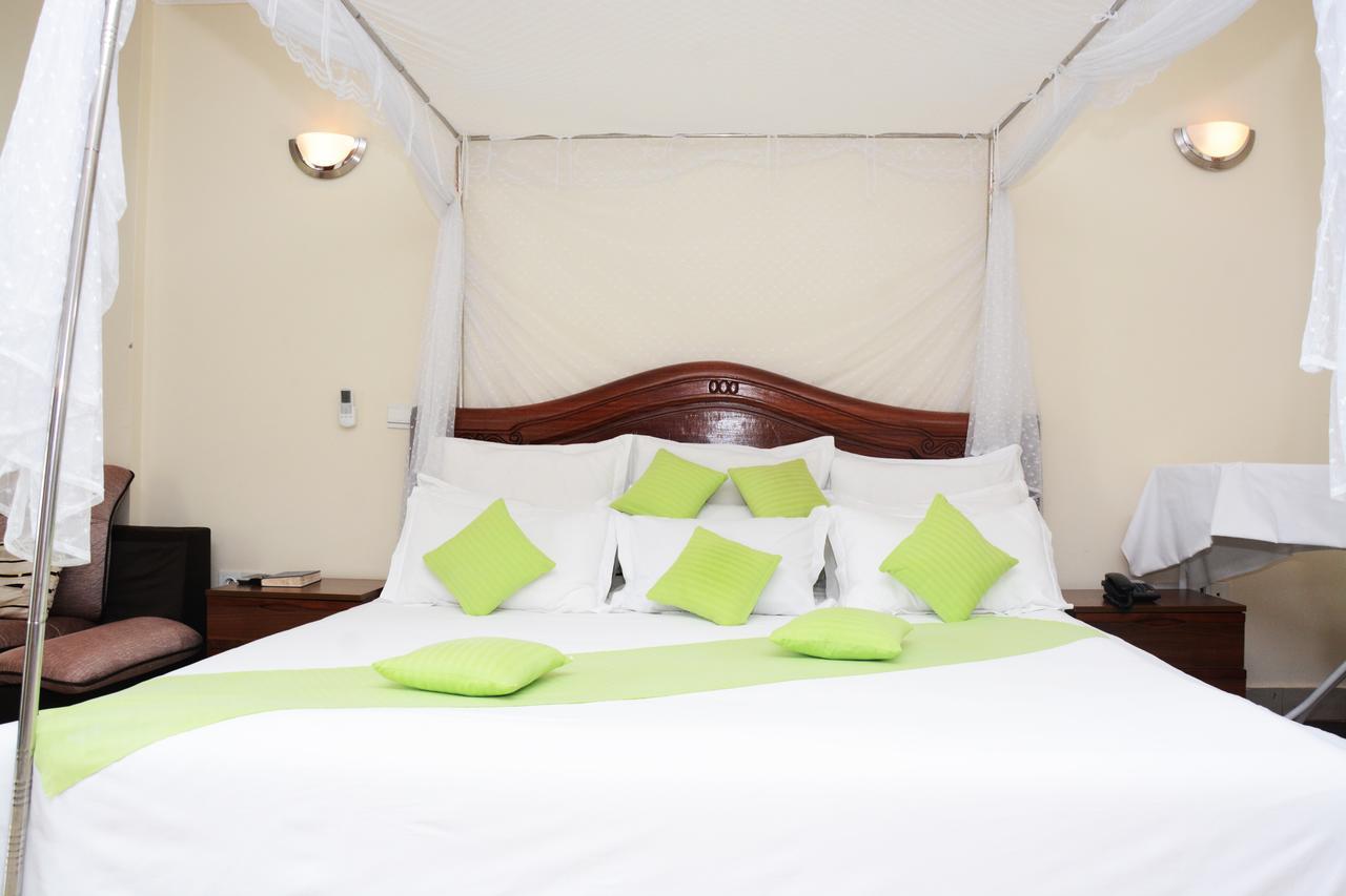 Five To Five Hotel Kigali Exterior foto